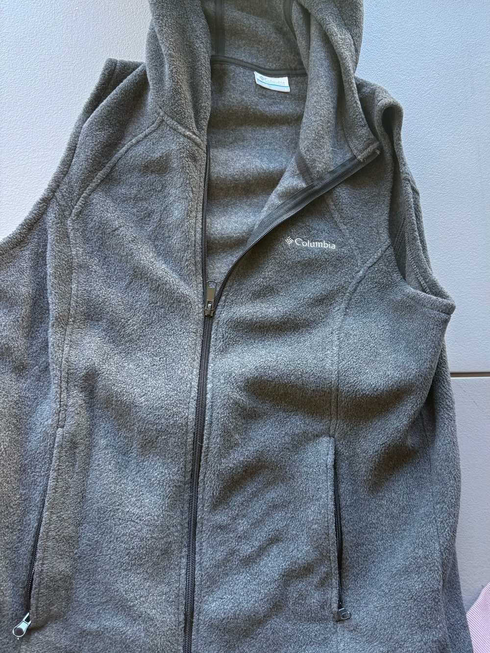 Columbia Gray Hooded Fleece Vest
